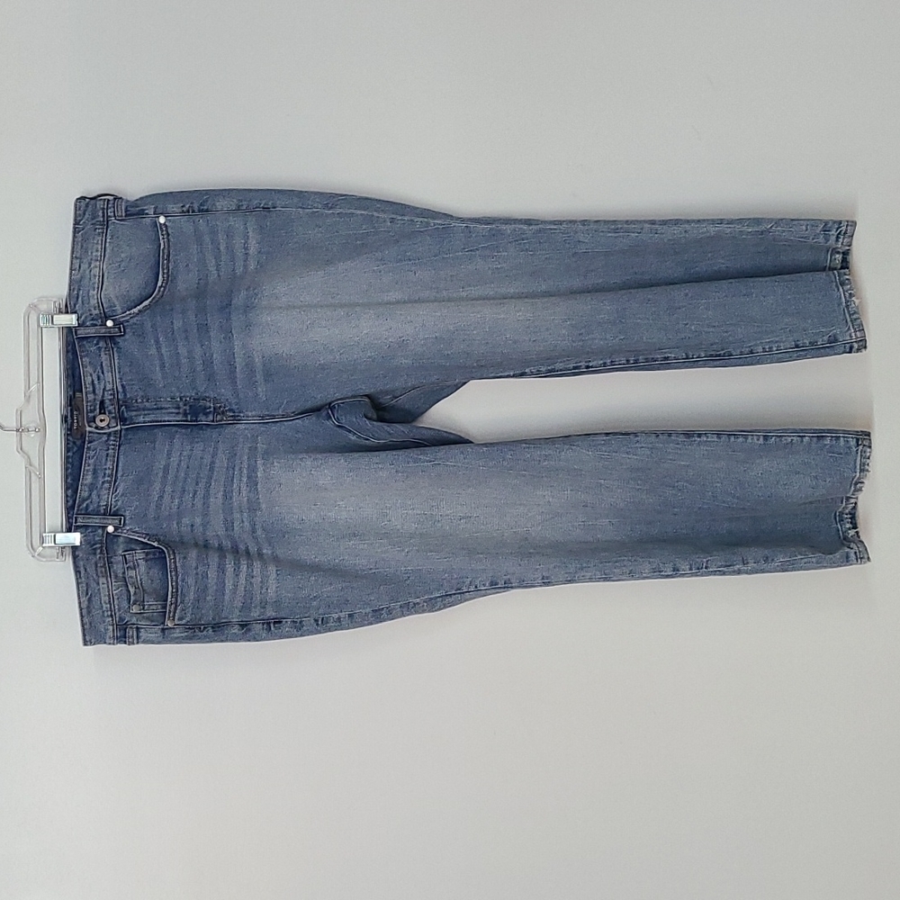 🌈 Torrid 24SHORT Mid Rise Slim Boot Jeans